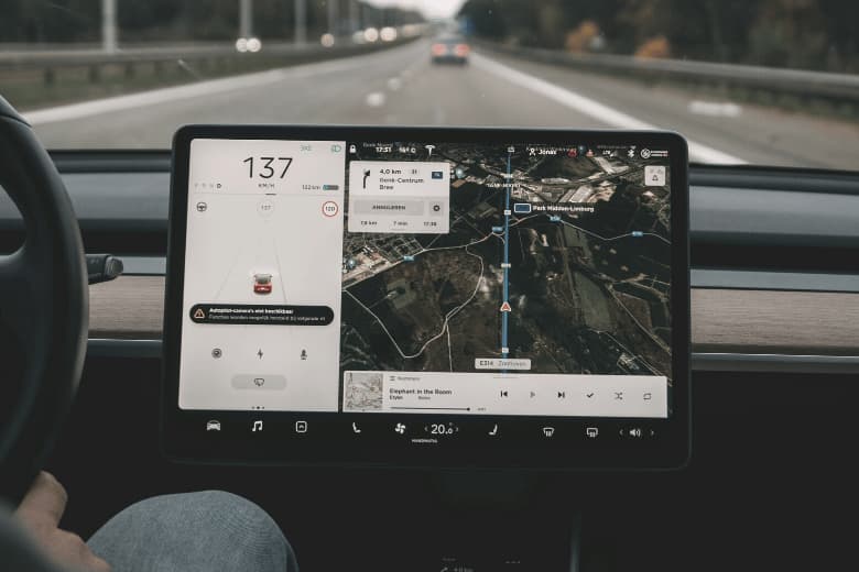 Mit GPS Trackern Fuhrparkkosten senken